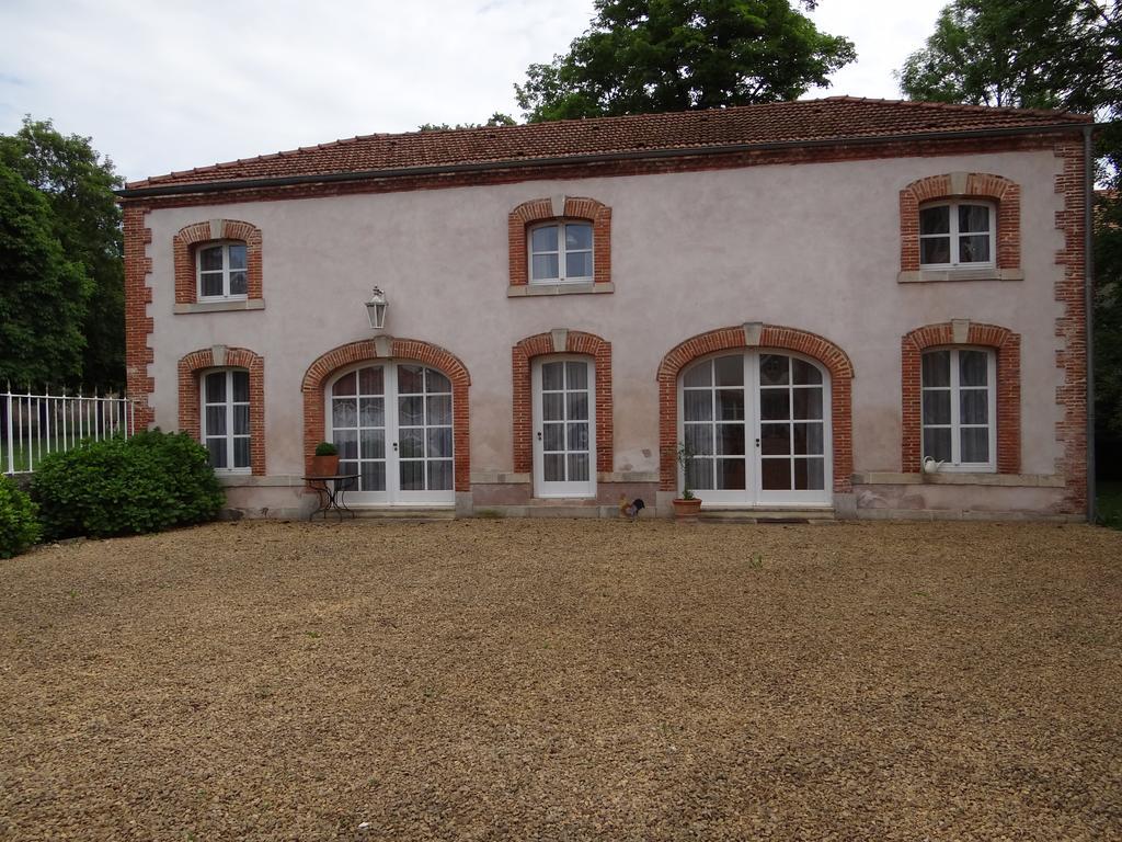 Château Mesny Gite Au Fil des Pages Vic-sur-Seille Extérieur photo